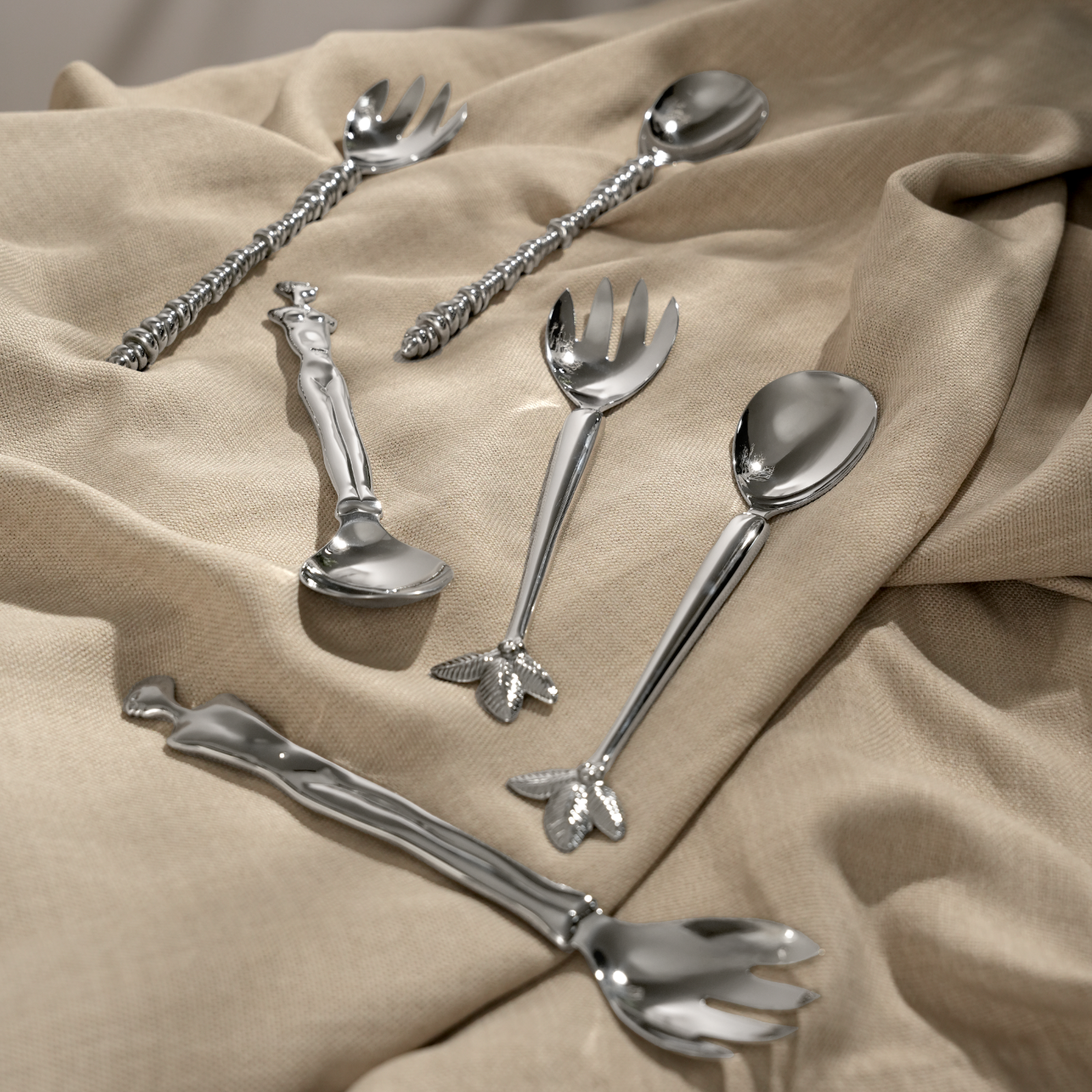 SALAD SERVERS - wound up