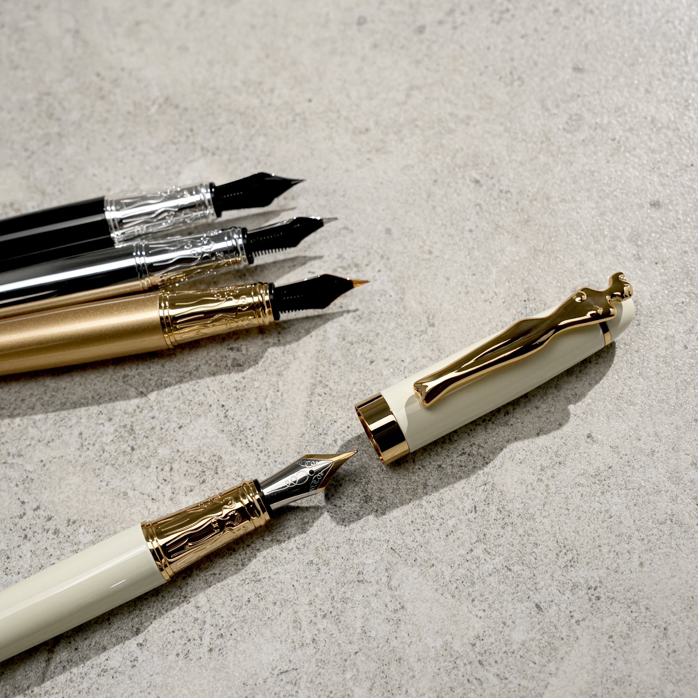 FOUNTAIN PEN - woman - gold - cream