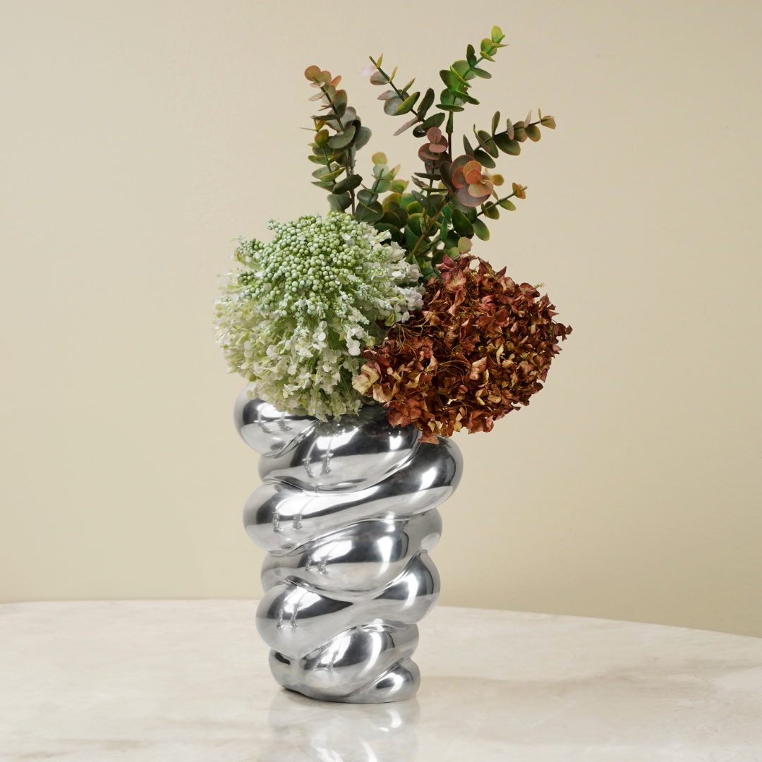 Broad Vase - Wound Up