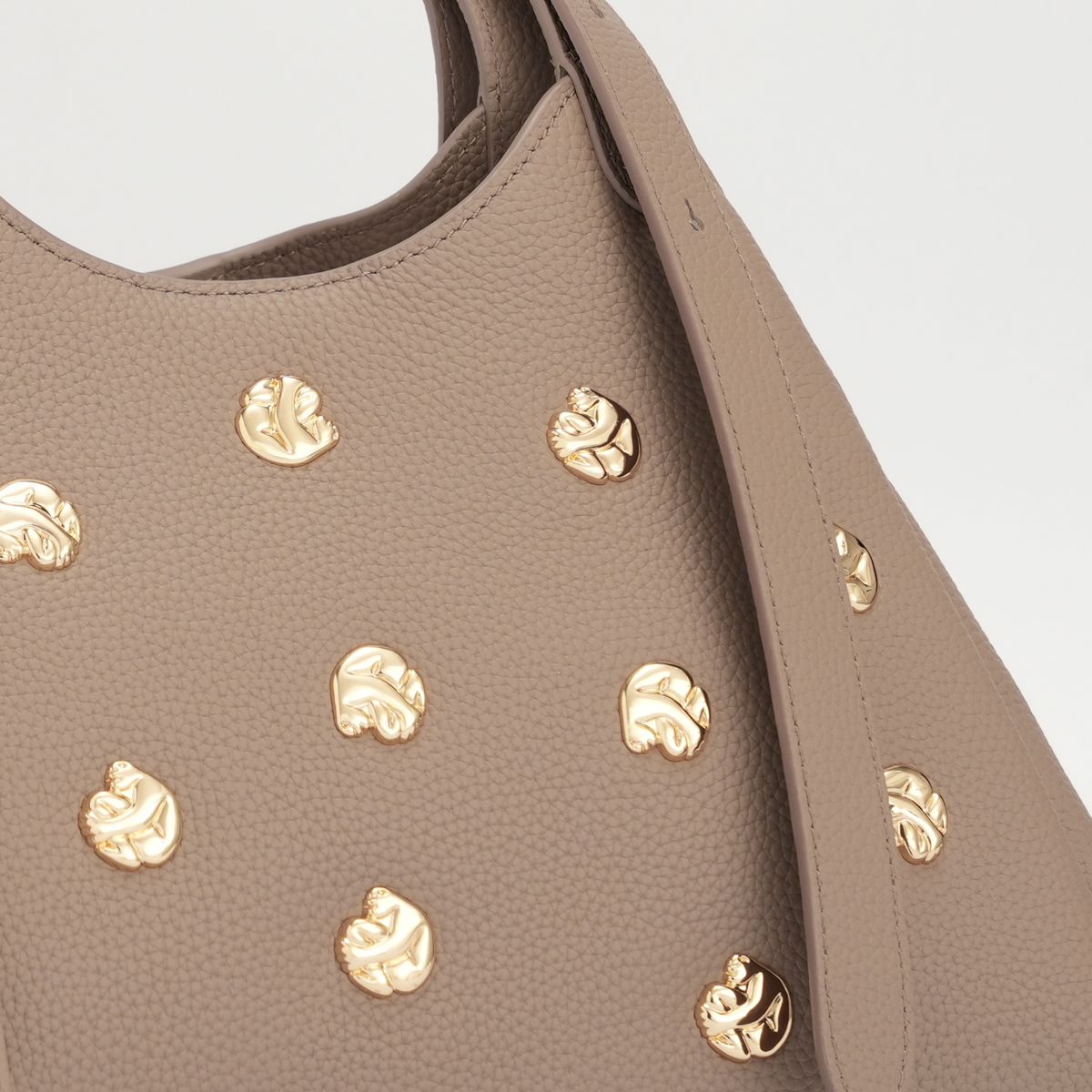 STUDDED SLOUCH BAG - cradle - taupe